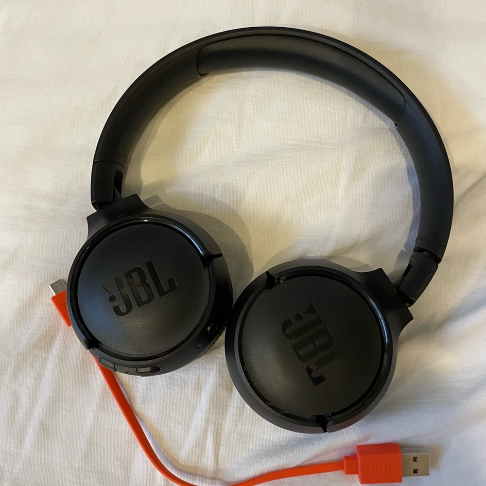 JBL TUNE510BT Black Wireless Headphones